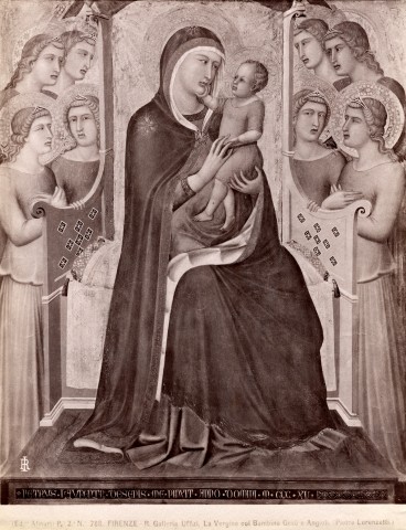 Alinari, Fratelli — Firenze. R. Galleria Uffizi. La Vergine col Bambino Gesù e Angioli. (Pietro Lorenzetti.) — insieme
